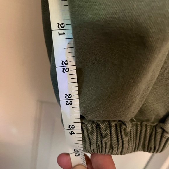 MOTHER Women’s Sage Cargo Pants - Picture 5 of 7